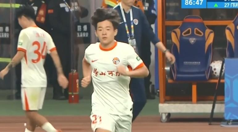乐鱼体育官方网站-记者：邝兆镭和刘致成将在中超第2轮比赛结束后去U17国足报到